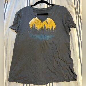 Moon t-shirt | size Medium